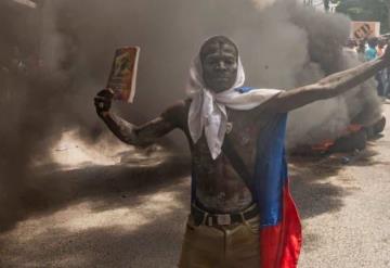 Haitianos protestan contra la inseguridad, secuestros, crímenes y terminan heridos