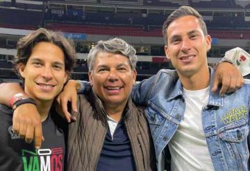 Los futbolistas tabasqueños Jesús Gallardo y Diego Lainez celebraron en familia el pase de México a la Copa del Mundo Qatar 2022