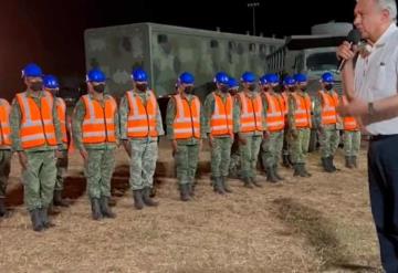 AMLO pide a militares cuidar y defender Tren Maya, AIFA y otras obras públicas