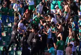 Castigan a la barra del León por gritar asesinos a jugadores del Querétaro