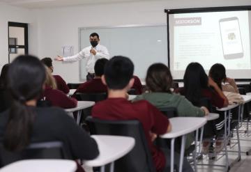 Promueve Policía Cibernética cultura de la denuncia entre estudiantes de preparatoria