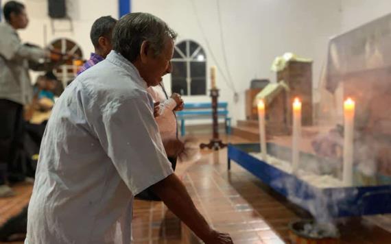 Choles de Puxcatán peregrinan a la Cueva de San Felipe