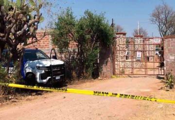 Encuentran 13 cadáveres en fosa clandestina en León, Guanajuato