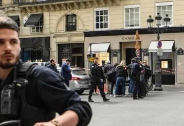 Video: Captan en video el robo de una tienda Chanel en el centro de París