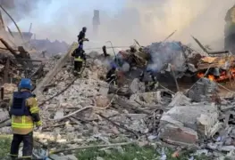 Bombardeo ruso en una escuela deja 62 muertos en la provincia ucraniana de Lugansk