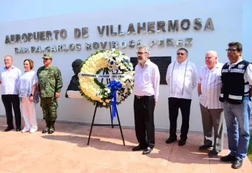 Conmemoran el aniversario luctuoso del capitán Carlos Rovirosa Pérez
