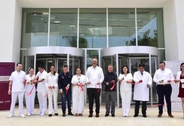 Inauguran el Hospital General del doctor Daniel Gurria Urgell en la ranchería Coronel Traconis