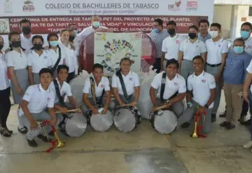 Plantel 11 del COBATAB se suma al programa "Tapitas que dan vida" del DIF Jalapa