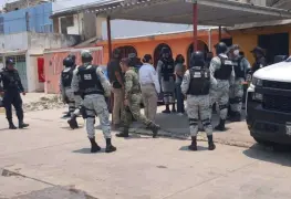 Rescatan a grupo de centroamericanos que tenían en condiciones infrahumanas en Residencial Río Viejo