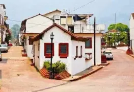 Abandonan manifestación y entregan delegación de Villa Tapijulapa