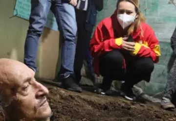 Abuelito se entierra vivo para protestar contra abandono del gobierno