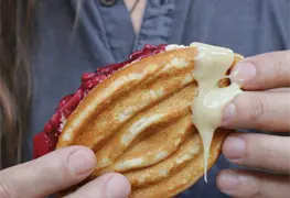 Brasil proh&iacute;be venta de alimentos en forma de genitales