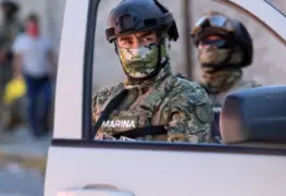 La Marina aplica operativo en Cofepris y cesan a 32 funcionarios por corrupción