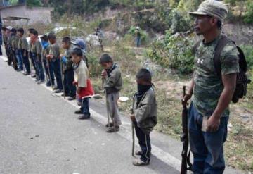 Alistan a niños mexicanos para integrar policía comunitaria en Guerrero