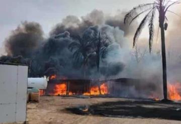 Explota bodega guachicolera en la ranchería Lázaro Cárdenas, Villahermosa