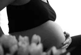 Personal del ISSSTE despide a trabajadora embarazada