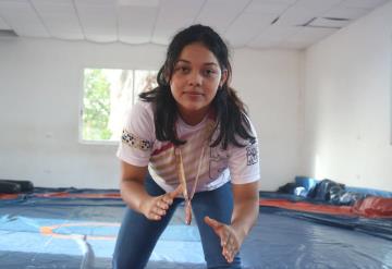 Luchadora macuspanense se encuentra orgullosa por darle a Tabasco una medalla de bronce en los Juegos Nacionales CONADE 2022