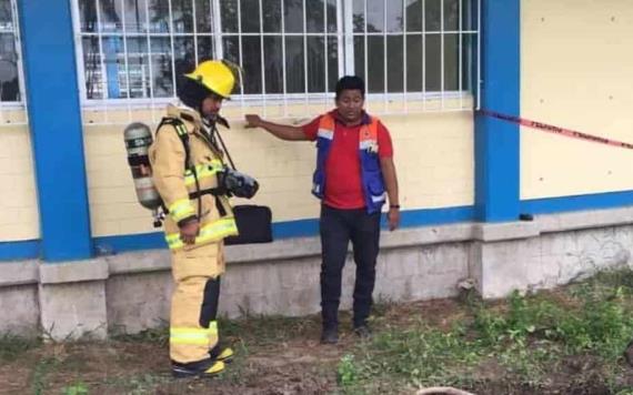 Personal del IPCET, atendió reporte de posible fuga de gas en la Escuela Secundaria Estatal Lic. Manuel Sánchez Mármol, Cunduacán