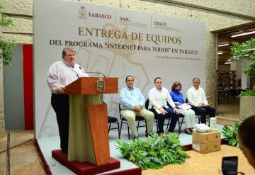 Realizan entrega de equipamiento de internet en instalaciones de la biblioteca José María Pino Suárez