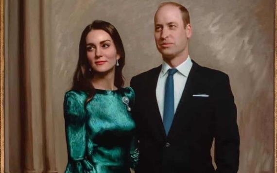 Kate Middleton y el Príncipe William posan en su primer retrato oficial en pareja