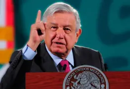 AMLO recibirá hoy a Juan Toscano, primer mexicano en ganar un título de la NBA