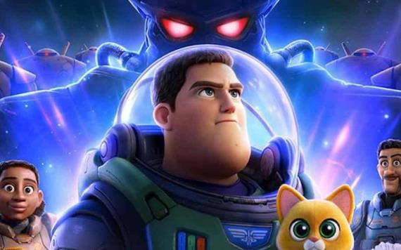 ¿Por que incluyeron una relación LGBT en Lightyear?