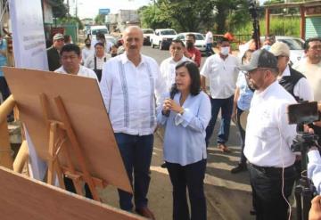 Autoridades gubernamentales supervisan trabajos de mantenimiento en gira de trabajo