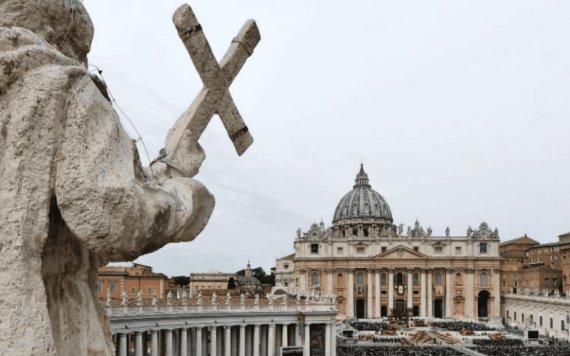 Vaticano permitió transmisión en vivo de exorcismo a una colombiana en 1991