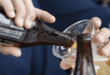 Tecate anuncia campaña para evitar el consumo de alcohol en menores de edad