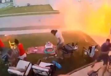 Celebran reunión familiar con pirotecnia; provocan explosión de una camioneta