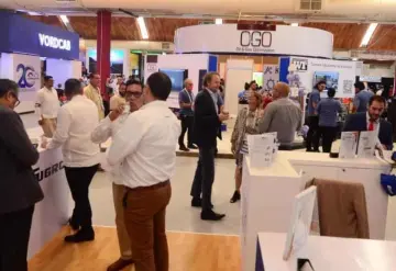 Empresas expositoras ofrecen a los líderes participantes, conferencias en el Congreso Mexicano del Petróleo