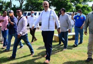 Gobernador realiza gira de trabajo con el alcalde de Cunduacán