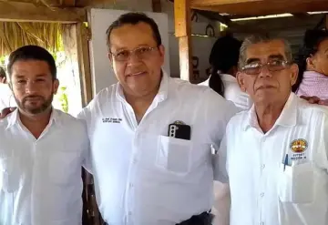 Alcalde de Jonuta se compromete a pagar diversas prestaciones laborales a burócratas