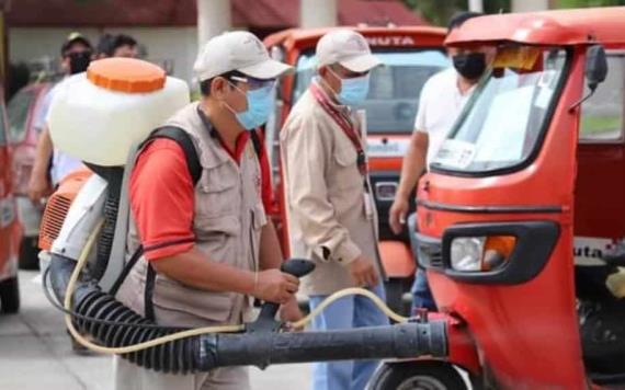 Salud sanitiza pochimoviles para evitar contagios de covid a usuarios jonutecos