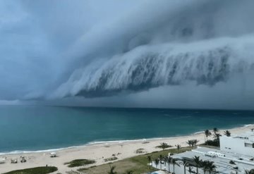 Una "nube cinturón" sorprende a los habitantes de Playa Miramar, en Tamaulipas