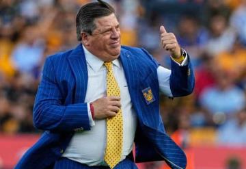 Miguel Herrera pide a la gente de Monterrey bañarse en tres minutos para ahorrar agua