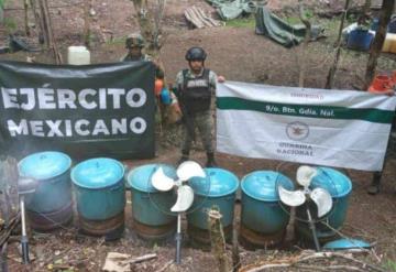 Ejército Mexicano asegura 100 kilos de metanfetamina en Sinaloa