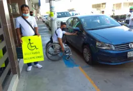 Personas con discapacidad realizan marcha de concientización en Paraíso