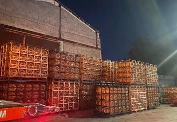 Roban tráiler con mil 600 garrafones de agua en Nuevo León