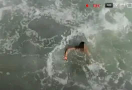 Dron salva a niño de morir ahogado en mar de Valencia, España