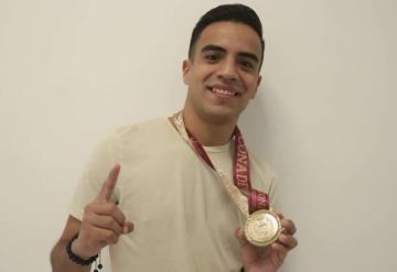 Carlos Compañ sigue comprometido en el karate