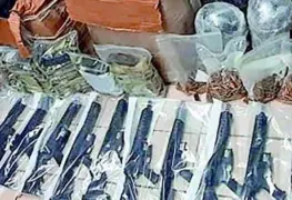 Capturan a chofer que trasladaba un arsenal en Huimanguillo