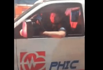 Video: Denuncian a ambulancia patito; no quería bajar a una persona que estaba convulsionando