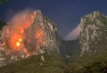 Registran incendio en el Cerro de la Silla en Guadalupe, Nuevo León