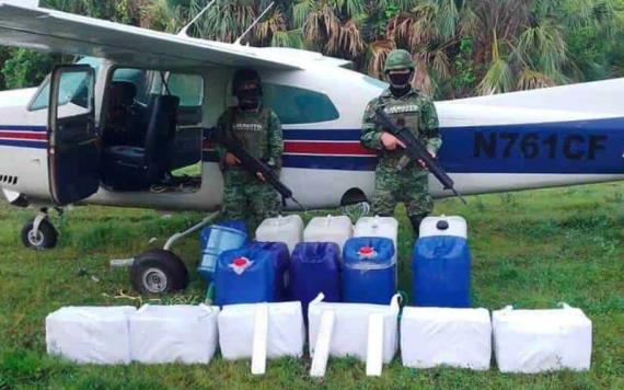 Ejército y Fuerza Aérea Mexicanos, en operación conjunta, aseguran aeronave y posible cocaína en Chiapas