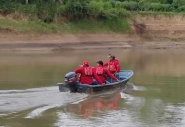 Buscan cuerpo de joven ahogado en el río de la Sierra