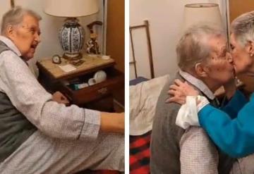 Tierno reencuentro de una abuelita con su esposo luego de estar una semana internada