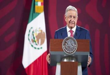 Está saturado; AMLO da a conocer que se limitará el número de vuelos en el AICM