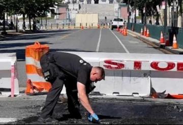 Hombre choca contra vallas del Capitolio en EU y después se quita la vida