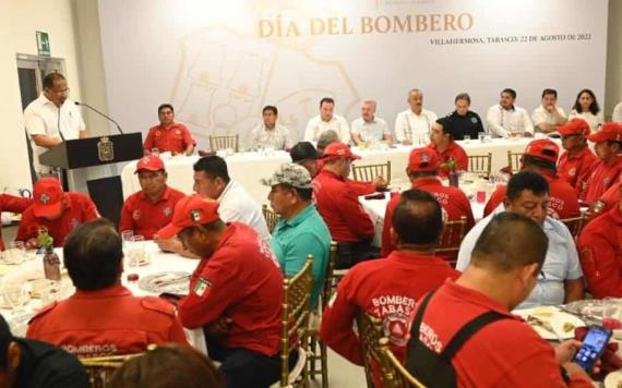 Entregan reconocimientos a elementos del Heroico Cuerpo de Bomberos